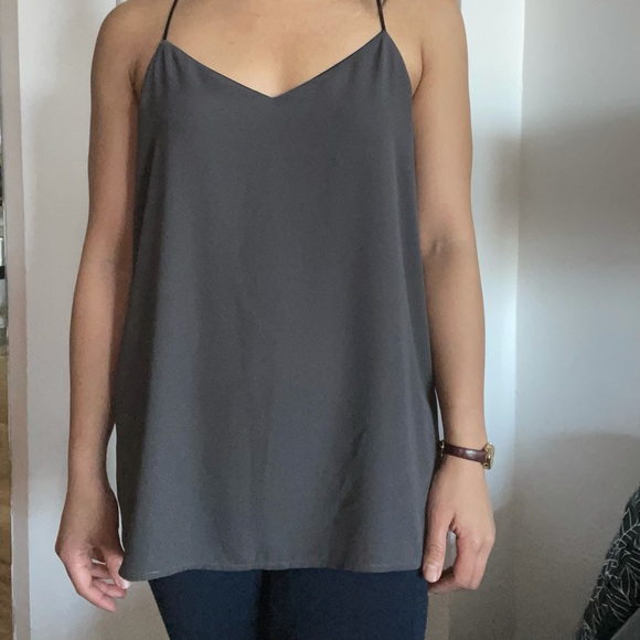 Express Reversible V-Neck Cami - Picture 5 of 8